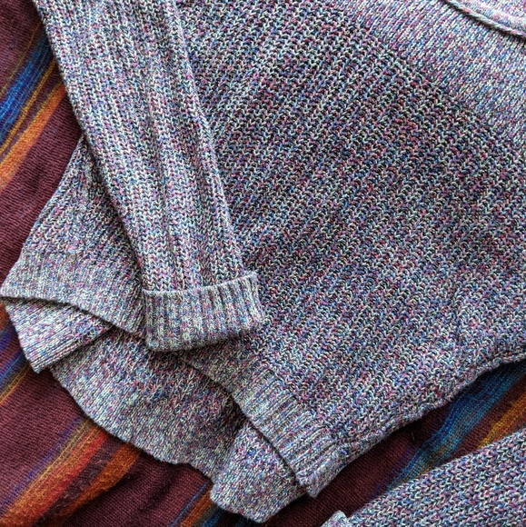 American Eagle Knit Sweater - Picture 3 of 3